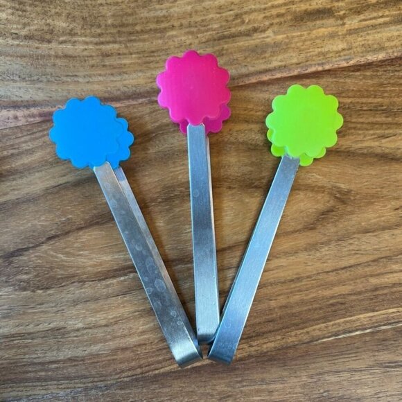 Stainless Steel & Silicone Tongs With Colorful Shell And Flower Designs Set Of 6 - Picture 3 of 8